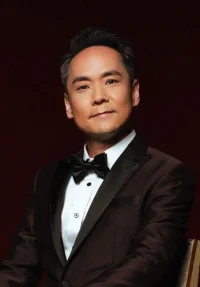 区焯文