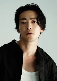 大东骏介