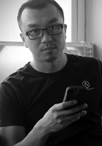 李萌