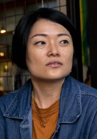 洪兹盈