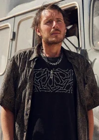 约书亚·利亚姆·亨德森