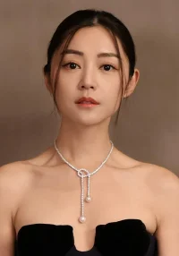 卫诗雅