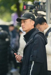 黄俊