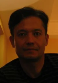 山崎敬一